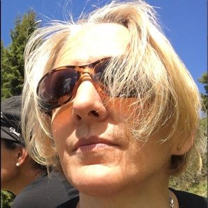 Meet your Posher, Linda